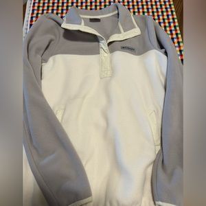 NWOT Columbia pullover S